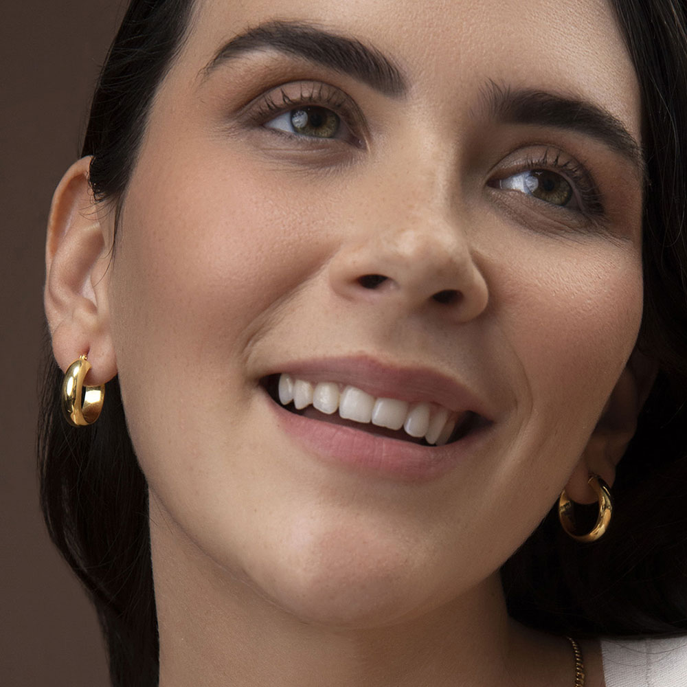 - Aretes Isabela Oro 18K